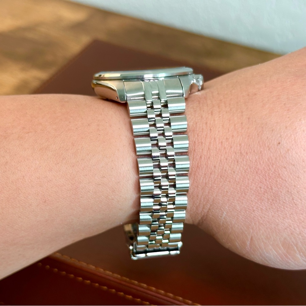 Seiko SRPE51 - Seiko5 40mm brushed bezel on Islander Jubilee - Picture 16 of 16
